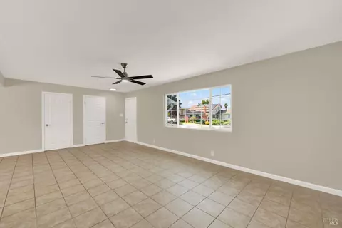 Living - 630 Mini Dr, Vallejo, CA 94589 photo 3 of 3