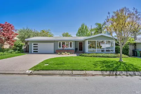 30 Corte Cayuga Ct, Greenbrae, CA 94904