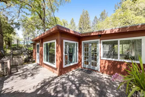 11808 Toyon Dr, Guerneville, CA 95446