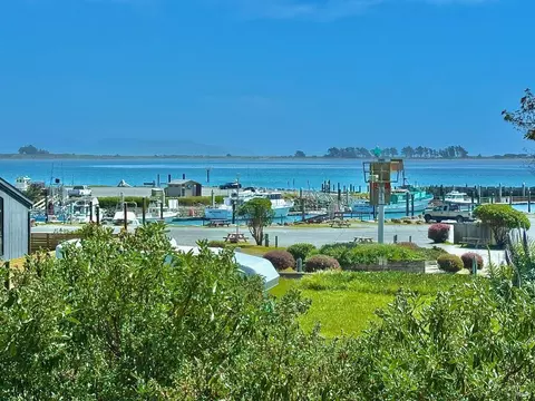 1565 Bay Flat Rd, Bodega Bay, CA 94923