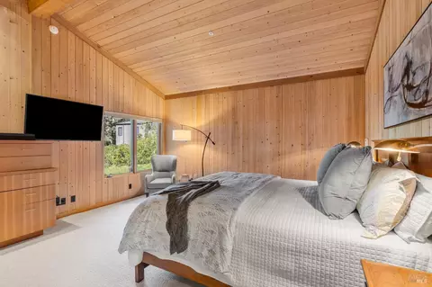 Bedroom - 35124 Crows Nest Dr, The Sea Ranch, CA 95497 photo 5 of 9