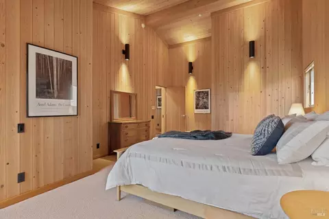Bedroom - 35124 Crows Nest Dr, The Sea Ranch, CA 95497 photo 2 of 9