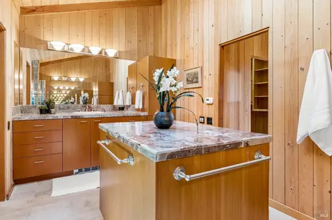 Bath - 35124 Crows Nest Dr, The Sea Ranch, CA 95497 photo 6 of 7