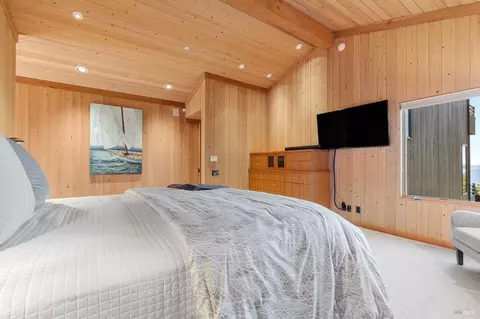Bedroom - 35124 Crows Nest Dr, The Sea Ranch, CA 95497 photo 4 of 9