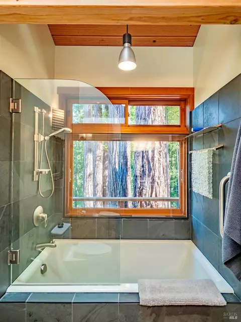 Bath - 10951 Big Meadow Rd, Philo, CA 95466 photo 3 of 6