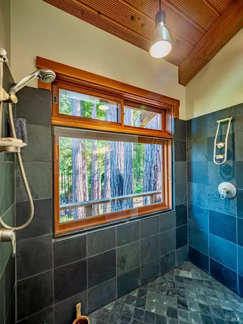 Bath - 10951 Big Meadow Rd, Philo, CA 95466 photo 2 of 6