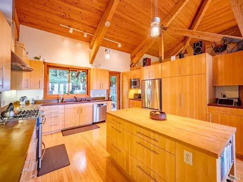 Kitchen - 10951 Big Meadow Rd, Philo, CA 95466 photo 2 of 2