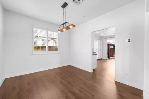 Dining - 706 Marsh Pl, Fairfield, CA 94533 photo 1 of 1