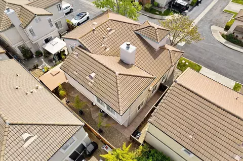 View/Area - 706 Marsh Pl, Fairfield, CA 94533 photo 5 of 11