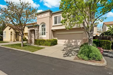 Exterior - 706 Marsh Pl, Fairfield, CA 94533 photo 2 of 16