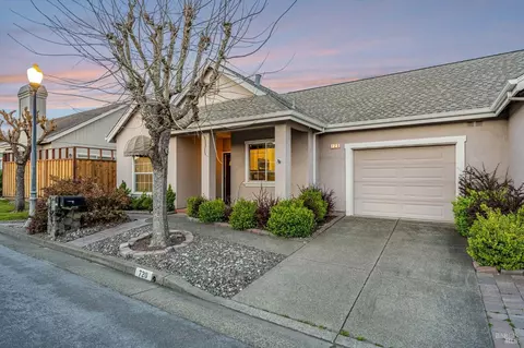 720 Glen Miller Dr, Windsor, CA 95492 photo 3