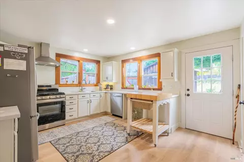 Kitchen - 203 Donald St, Graton, CA 95444 photo 1 of 5