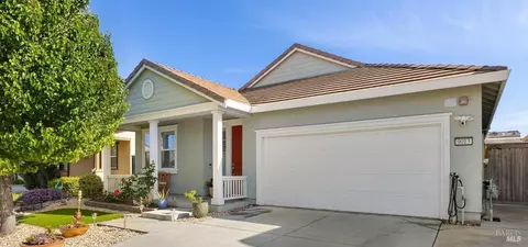 9013 Indigo Ct, Vacaville, CA 95687