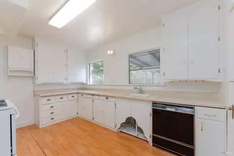Kitchen - 735 Grove Ave, Ukiah, CA 95482 photo 1 of 2