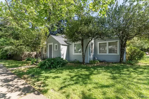 Exterior - 735 Grove Ave, Ukiah, CA 95482 photo 6 of 6