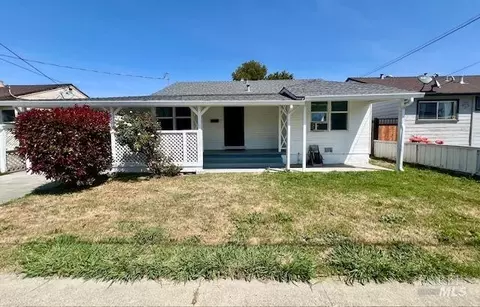1216 W 7th St, Antioch, CA 94509