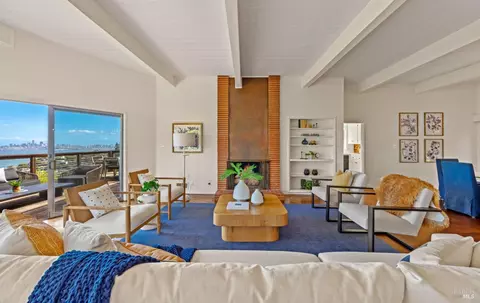 49 Cable Roadway, Sausalito, CA 94965