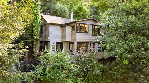 86 Miller Ave, Mill Valley, CA 94941