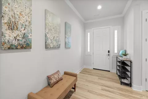 Entry Way - 779 Hydrangea Dr, Vacaville, CA 95687 photo 3 of 16