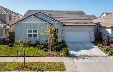 Exterior - 779 Hydrangea Dr, Vacaville, CA 95687 photo 17 of 19