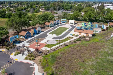 View/Area - 779 Hydrangea Dr, Vacaville, CA 95687 photo 11 of 11