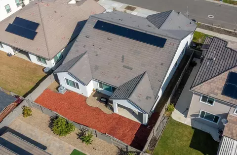 View/Area - 779 Hydrangea Dr, Vacaville, CA 95687 photo 3 of 11