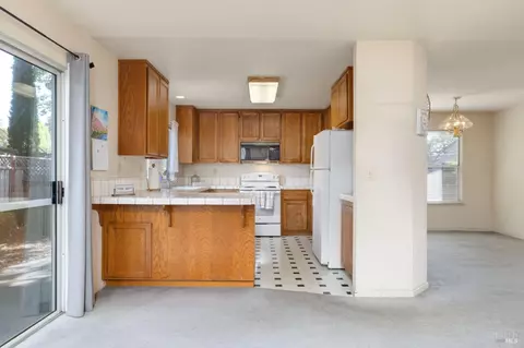 669 Wilford Cir, Cotati, CA 94931 photo 12