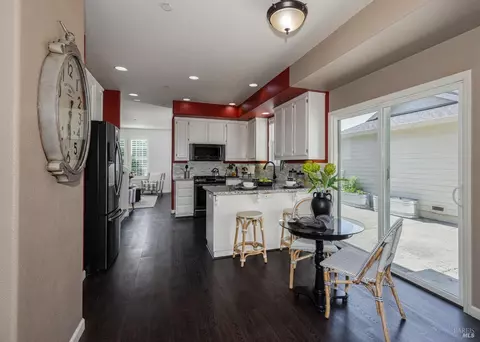 8064 Leno Dr, Windsor, CA 95492 photo 13