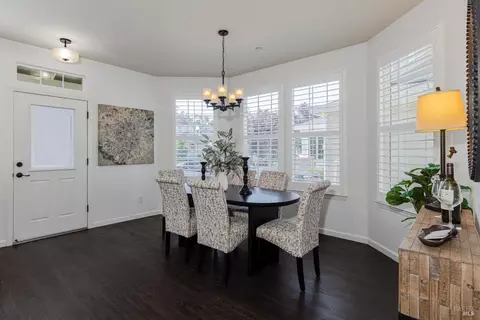 8064 Leno Dr, Windsor, CA 95492 photo 4