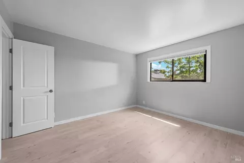 Bedroom - 325 Grape St, Vacaville, CA 95688 photo 4 of 4