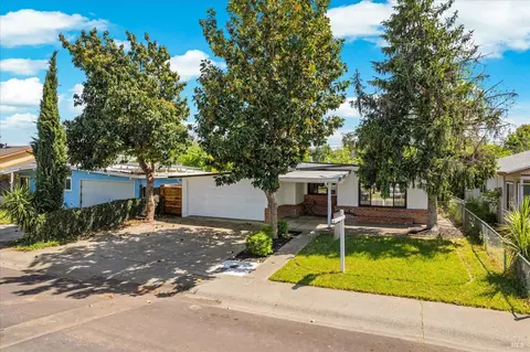 Exterior - 325 Grape St, Vacaville, CA 95688 photo 17 of 17
