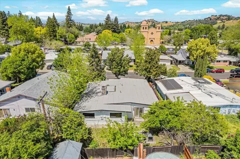 View/Area - 325 Grape St, Vacaville, CA 95688 photo 2 of 3