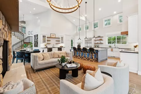 Living - 9123 Red Hill Ct, Cotati, CA 94931 photo 2 of 4
