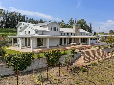 Exterior - 9123 Red Hill Ct, Cotati, CA 94931 photo 27 of 31
