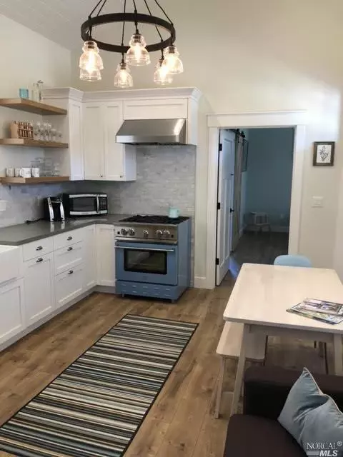 Kitchen - 9123 Red Hill Ct, Cotati, CA 94931 photo 17 of 18