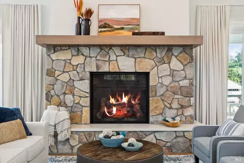 Living - 9123 Red Hill Ct, Cotati, CA 94931 photo 4 of 4