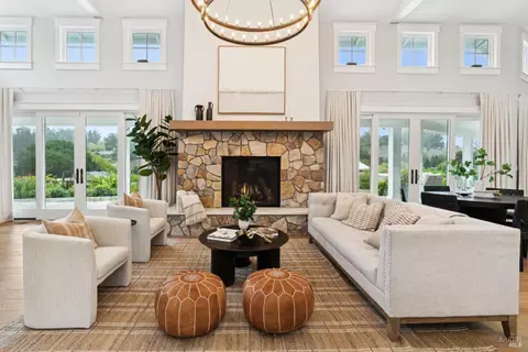 Living - 9123 Red Hill Ct, Cotati, CA 94931 photo 1 of 4