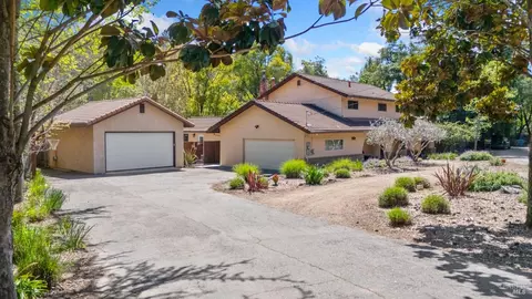 3490 Happy Valley Ct, Santa Rosa, CA 95404