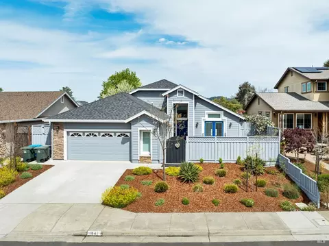 1841 Vermillion Way, Santa Rosa, CA 95403
