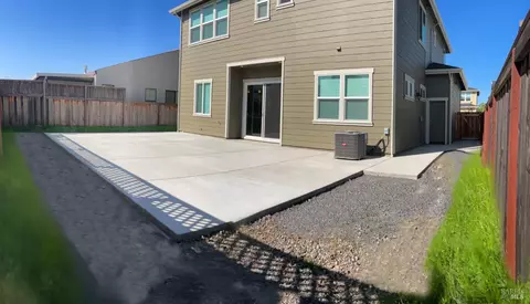 Exterior - 1312 Calabazas Dr, Windsor, CA 95492 photo 2 of 2