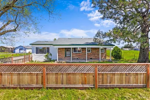 3950 Stony Point Rd, Santa Rosa, CA 95407