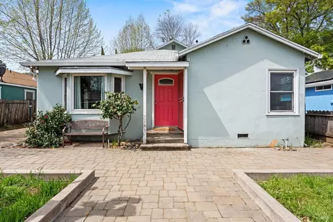 5 Lorraine St, Ukiah, CA 95482