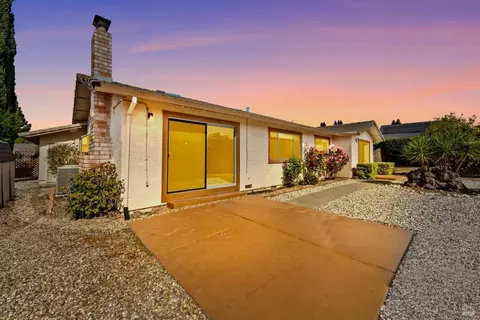 Exterior - 2196 Monterey Dr, Fairfield, CA 94534 photo 27 of 27
