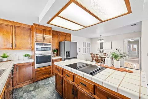 Kitchen - 2196 Monterey Dr, Fairfield, CA 94534 photo 4 of 11