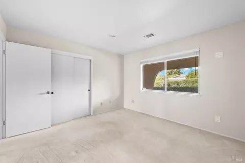 Bedroom - 2196 Monterey Dr, Fairfield, CA 94534 photo 17 of 17