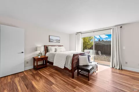 Bedroom - 2196 Monterey Dr, Fairfield, CA 94534 photo 2 of 17