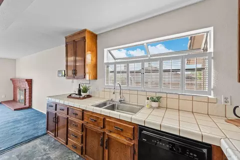 Kitchen - 2196 Monterey Dr, Fairfield, CA 94534 photo 8 of 11