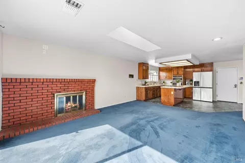 Living - 2196 Monterey Dr, Fairfield, CA 94534 photo 3 of 6