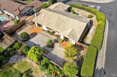 Exterior - 2196 Monterey Dr, Fairfield, CA 94534 photo 25 of 27
