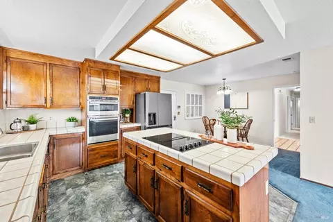 Kitchen - 2196 Monterey Dr, Fairfield, CA 94534 photo 3 of 11